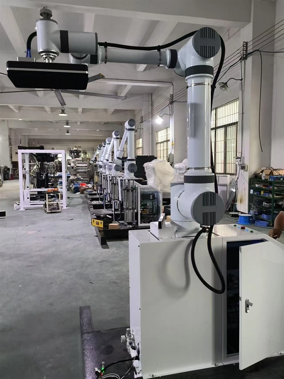 Palletizing Cobot For Baby Diaper Palletizing Cobot For Baby Diaper